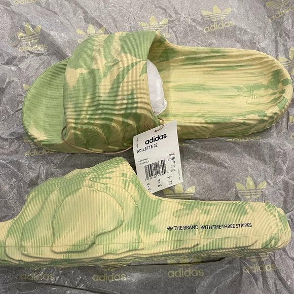 Adilette 22 Slides - Size 10 - Magic Lime and Desert Sand - Picture 3 of 8